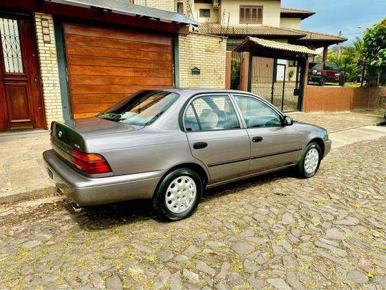 TOYOTA COROLLA 1.6 DX 16V GASOLINA 4P MANUAL